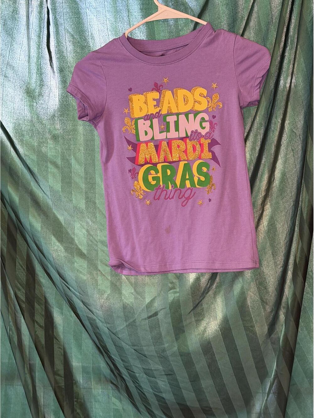 Mardi Gras Purple Graphic T-Shirt Size M (7/8)
